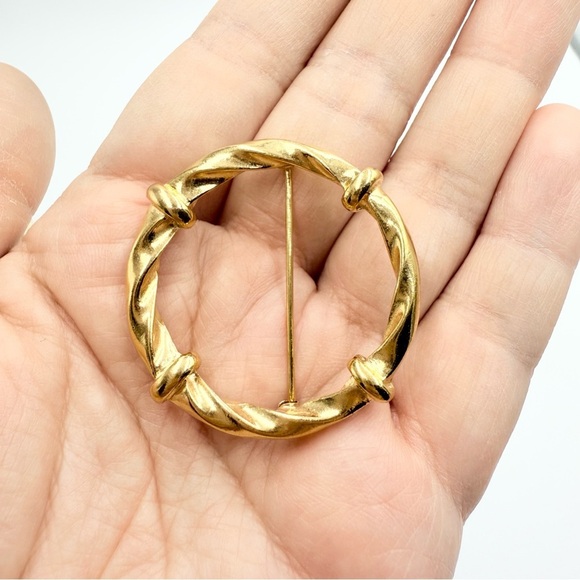 Vintage Gold Tone Abstract Shaped Brooches Lot - Picture 7 of 11